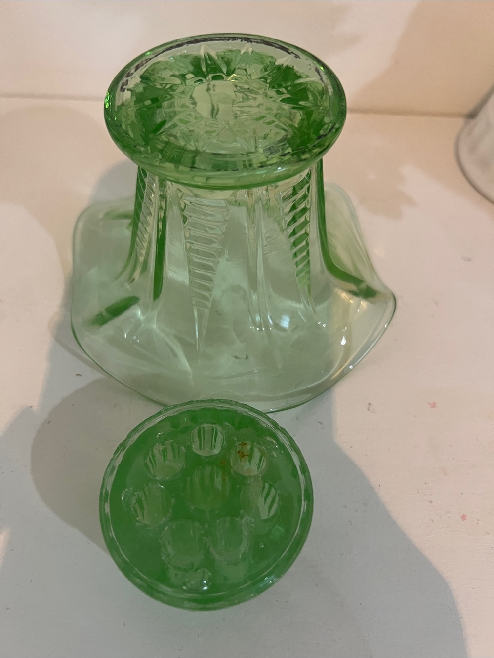 Rose Bowl And Ruffle Frog - Picture 4 of 4